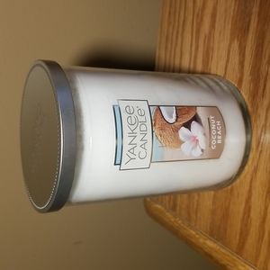 YANKEE CANDLE